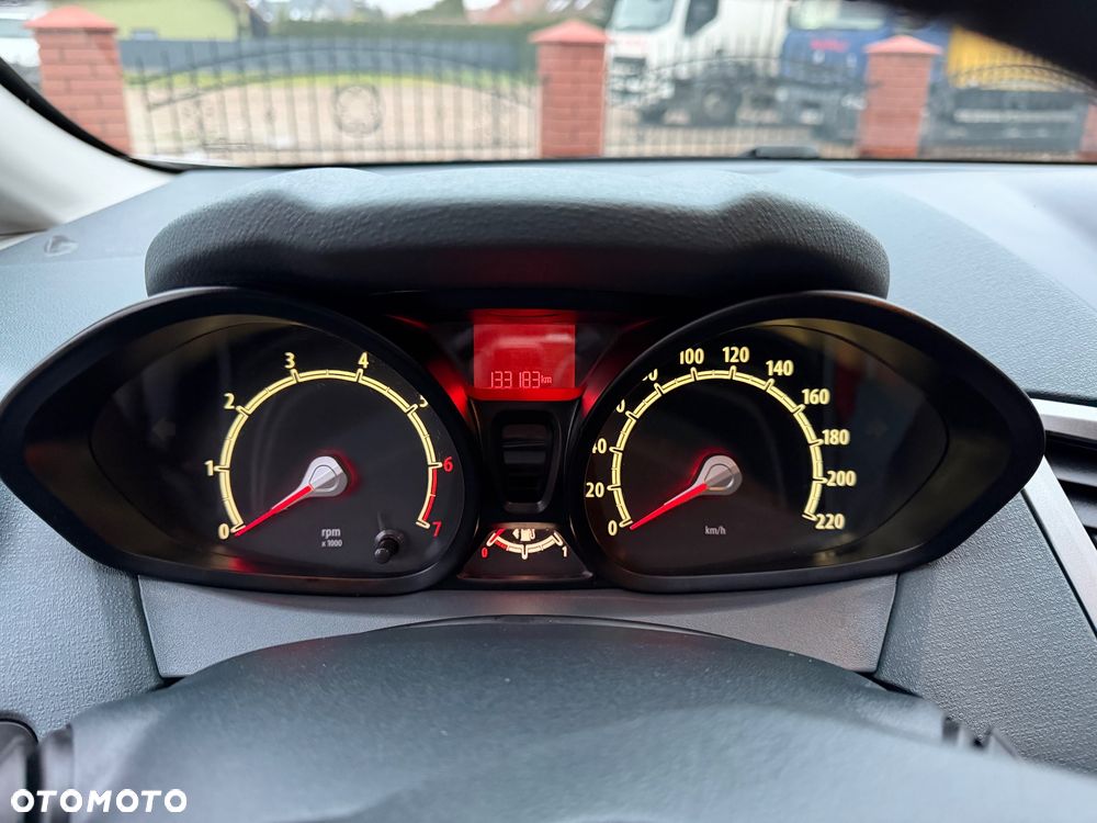 Ford Fiesta 1.25 Viva - 16