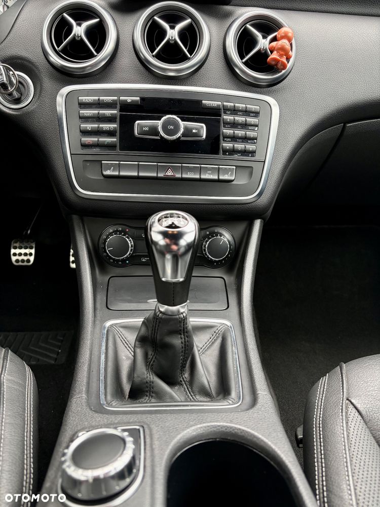Mercedes-Benz Klasa A 200 (BlueEFFICIENCY) AMG Sport - 21