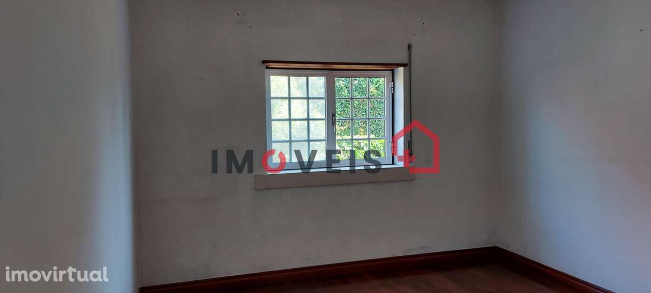 Moradia situada a dois minutos da Cidade de Ourém - Grande imagem: 2/20