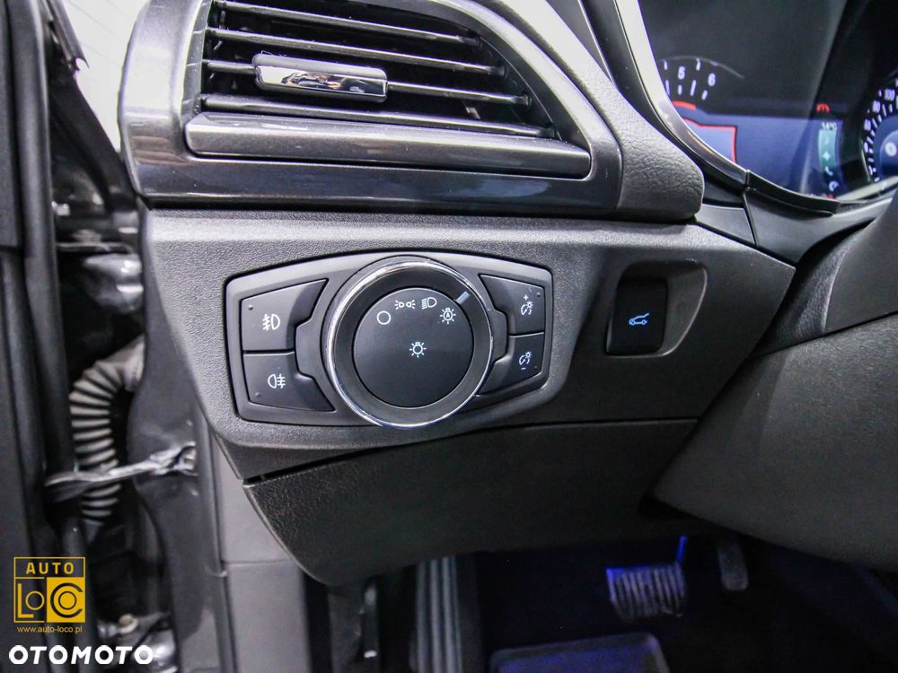 Ford Mondeo 2.0 EcoBlue Titanium - 32