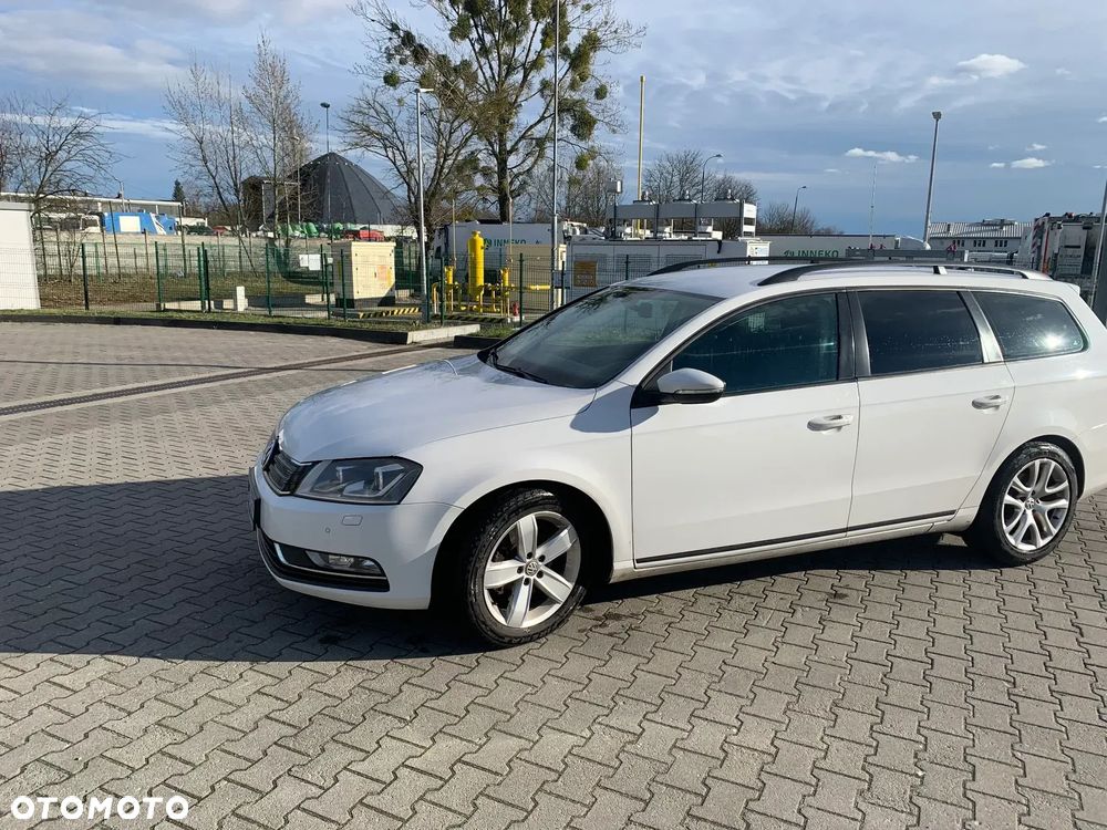Volkswagen Passat 1.6 TDI Comfortline - 8