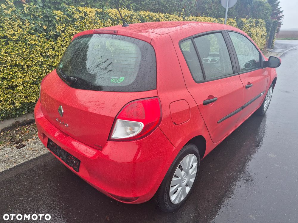 Renault Clio 1.2 16V Campus - 3