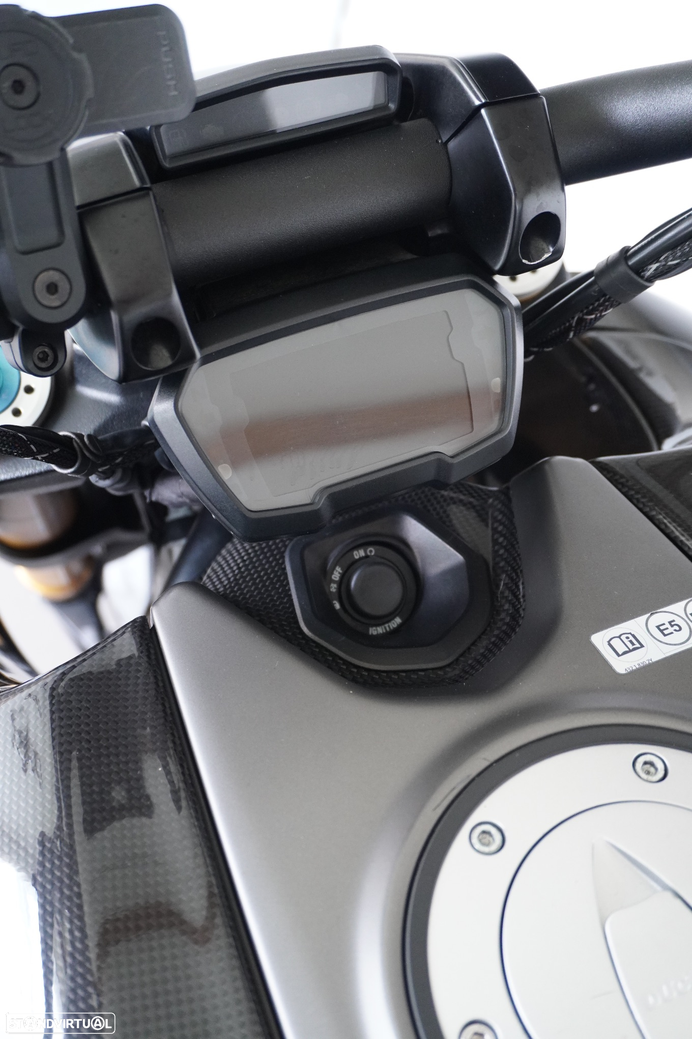 Ducati Diavel 1260s carbono - 32