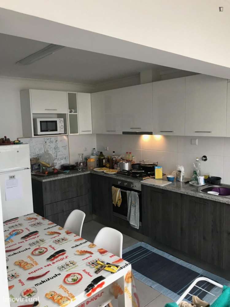 Quarto - localizado em  Coimbra - Grande imagem: 4/13