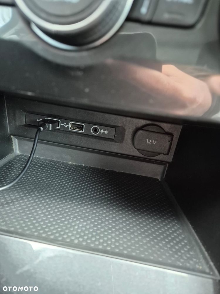 Volkswagen Tiguan - 16