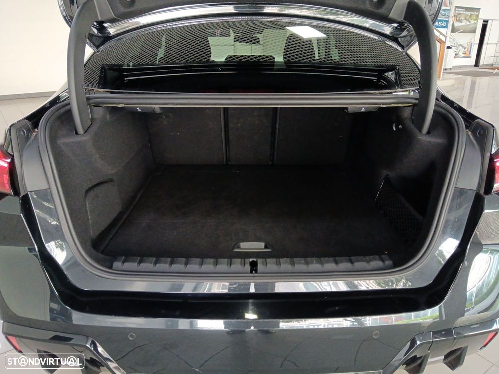 BMW 216 Gran Coupé - 33