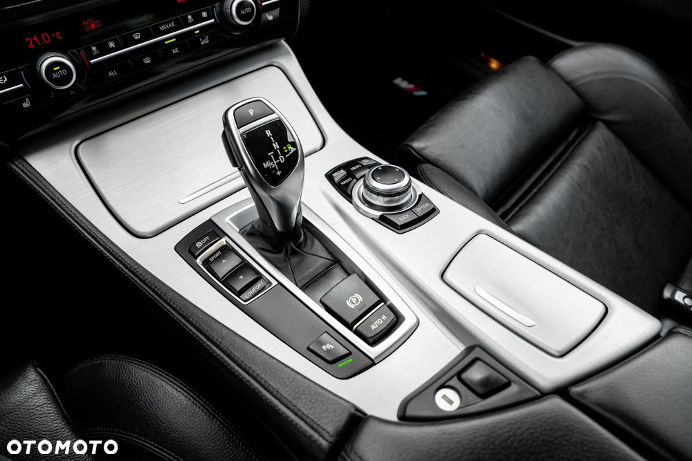 BMW Seria 5 520d - 37