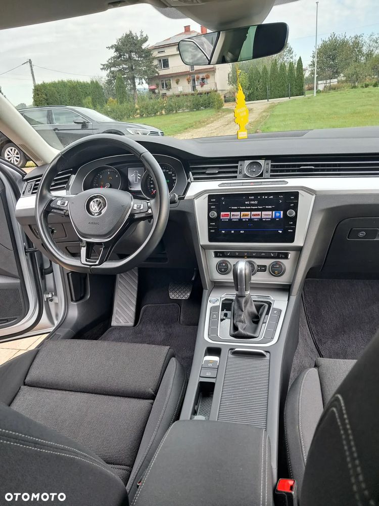 Volkswagen Passat 2.0 TDI BMT Comfortline DSG - 13