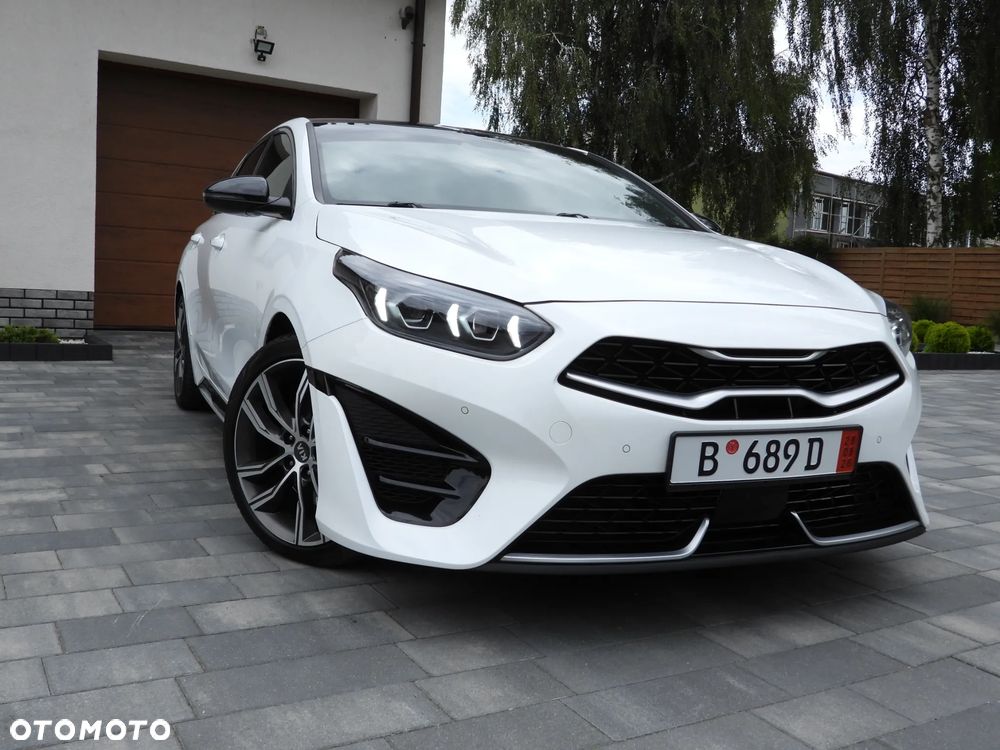Kia ProCeed 1.5 T-GDI DCT7 OPF GT LINE - 19