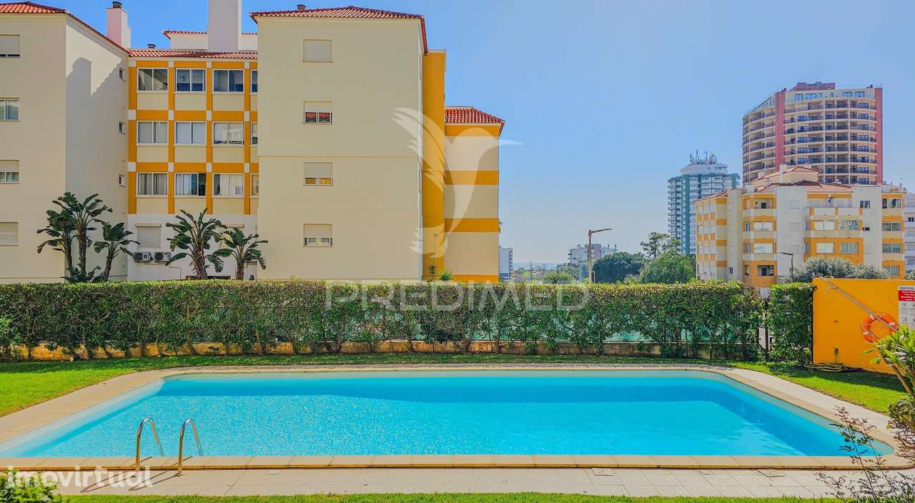 Penthouse T4 com Piscina, garagem e Vista Mar a apenas 300metros do... - Grande imagem: 3/40
