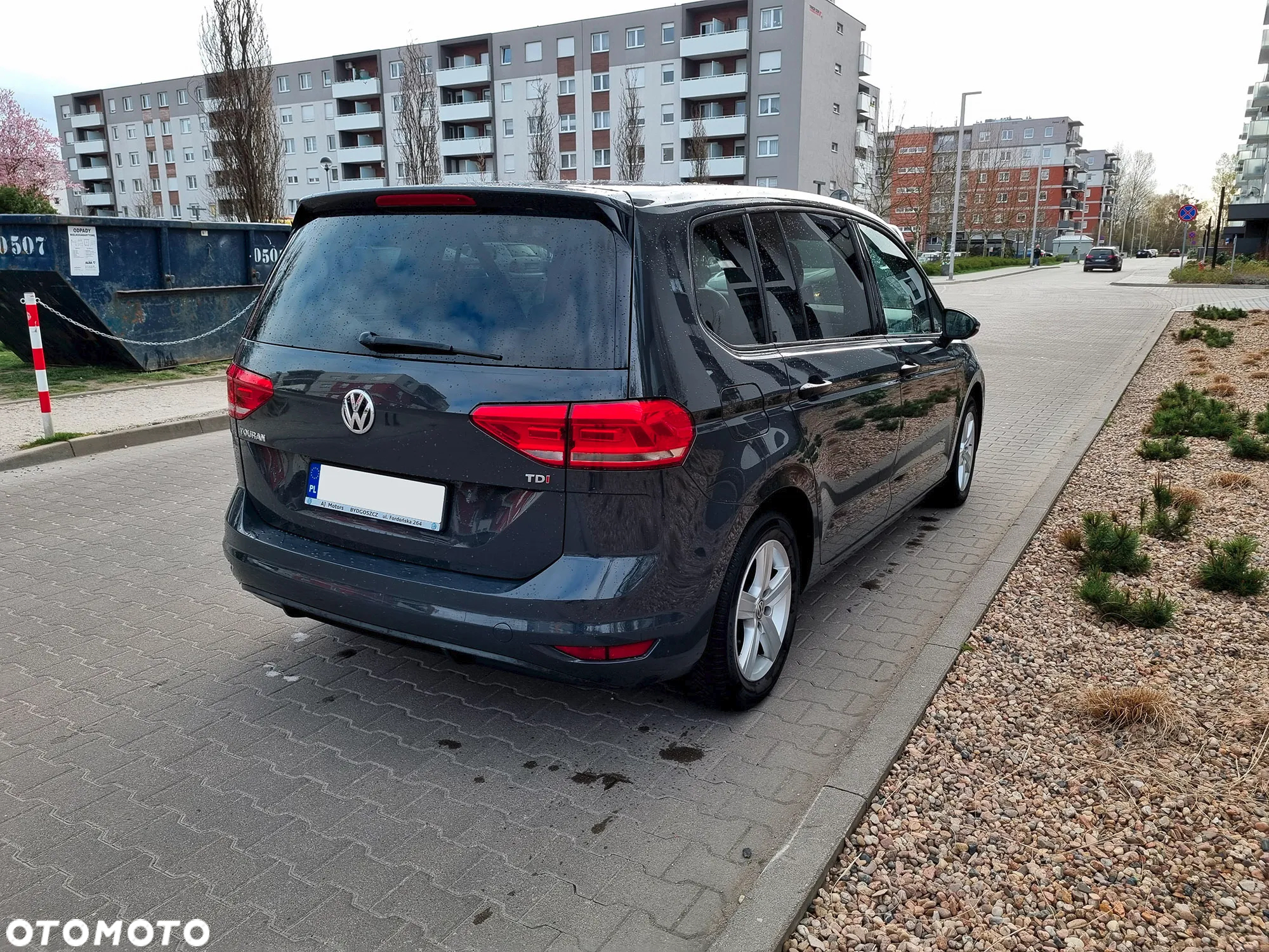 Volkswagen Touran 1.6 TDI BMT Trendline - 6