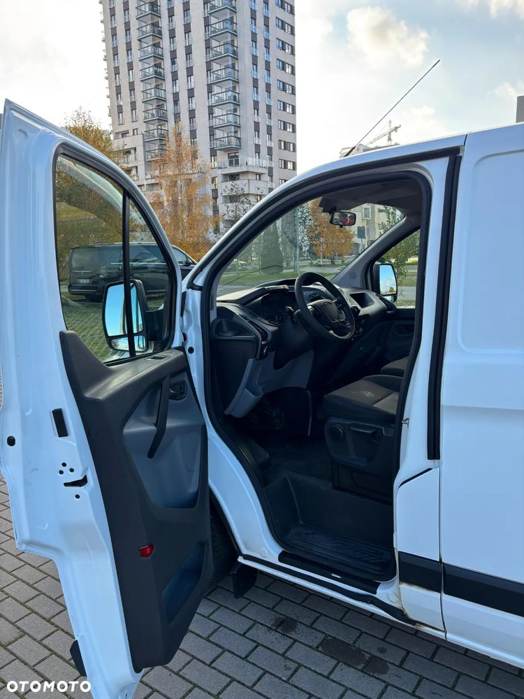 Ford Transit Custom - 8