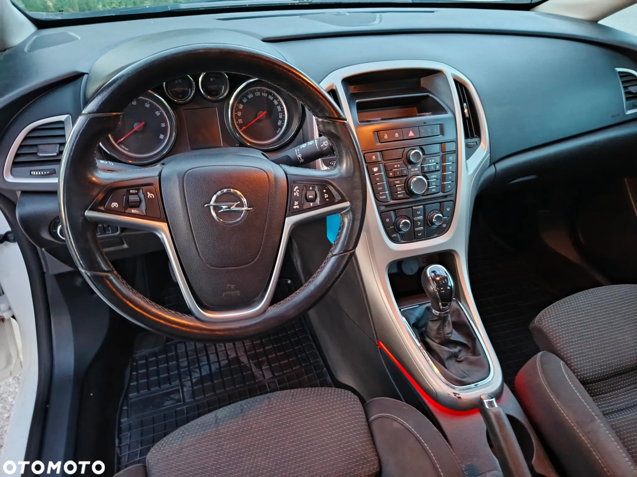 Opel Astra 1.4 Turbo Cosmo - 20