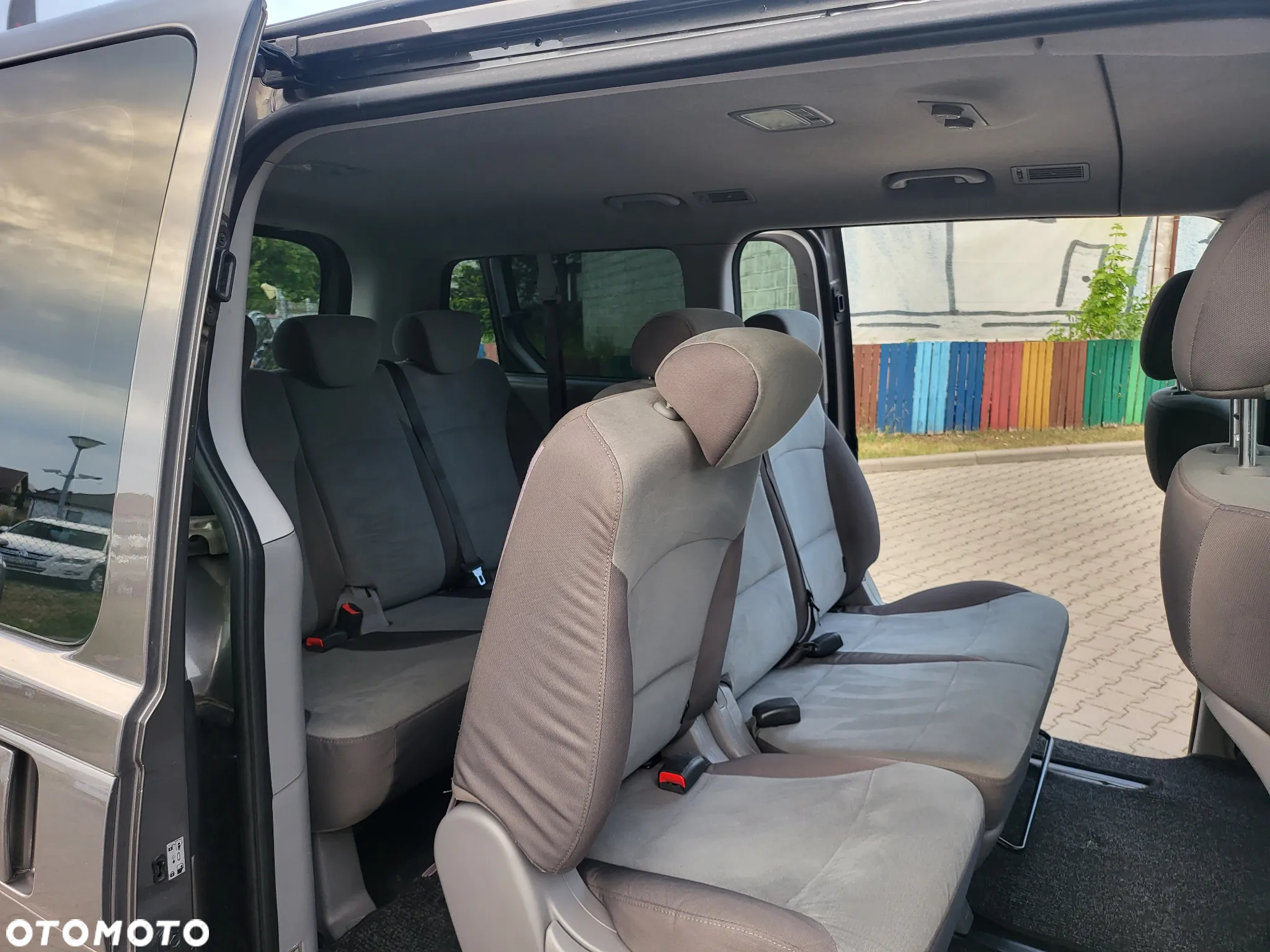 Hyundai H-1 2.5 CRDi Travel Family - 7