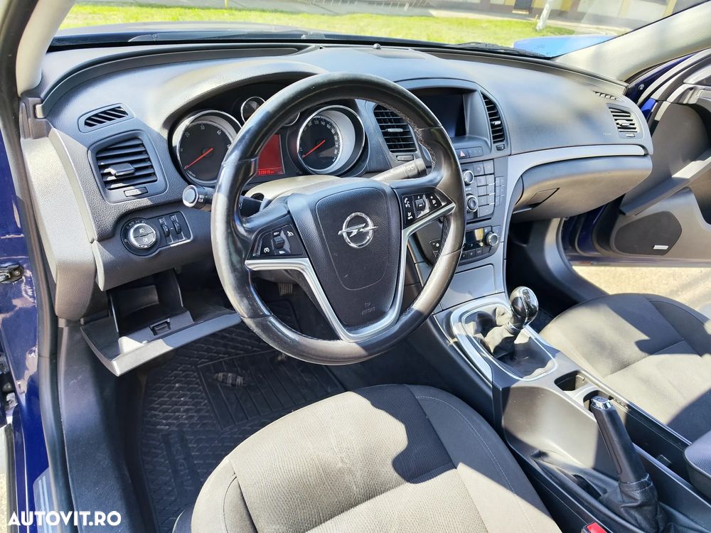 Opel Insignia 2.0 CDTI ECOTEC - 8