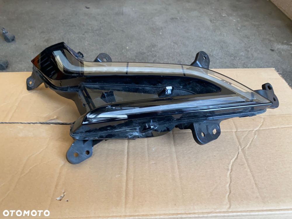 RENAULT MEGANE V 5 E-TECH LAMPA DRL PRAWA PRAWY PRZÓD ŚWIATŁO DO JAZDY DZIENNEJ  LEDOWY led w zderzak przedni 266009083R Wwa - 6