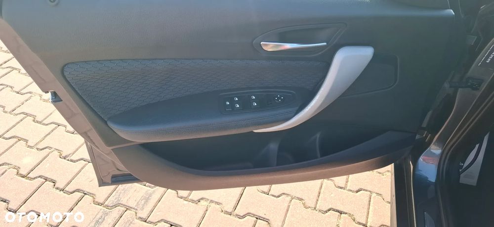 BMW Seria 1 120i M Sport Shadow - 13