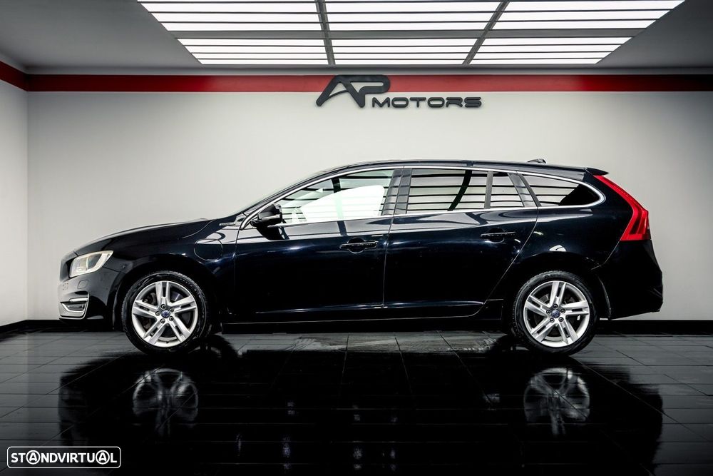 Volvo V60 2.4 D6 Momentum AWD Phev - 6