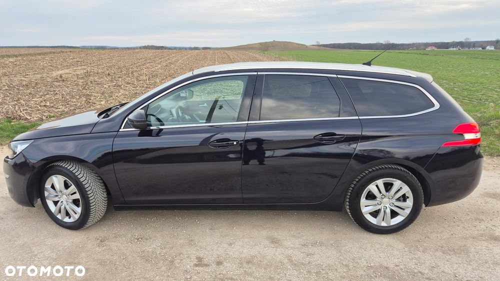 Peugeot 308 1.6 BlueHDi Allure S&S - 5