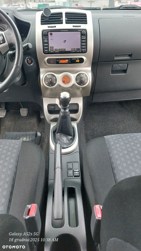 Toyota Urban Cruiser 1.4 D-4D 4x4 Life - 9