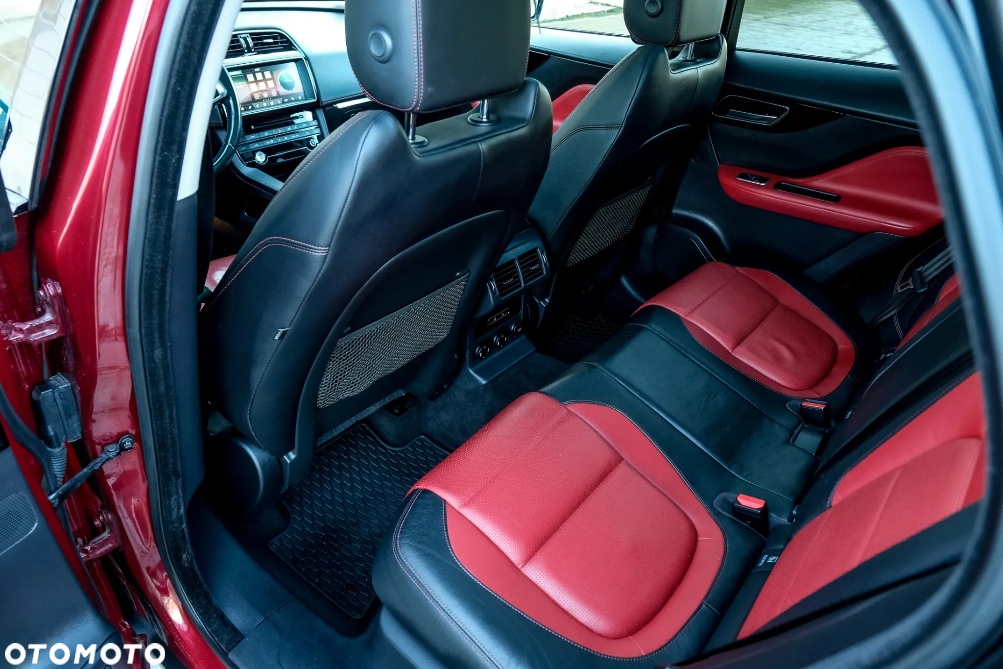Jaguar F-Pace 3.0 TDV6 AWD R-Sport - 14