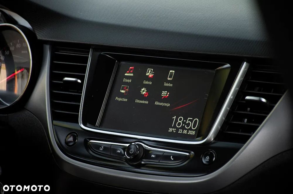 Opel Crossland X - 18