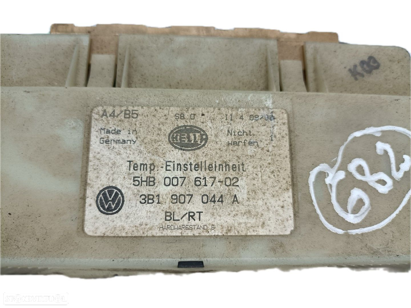 Comando / Botão De Sofagem / Climatronic Volkswagen Passat (3B2) - 4