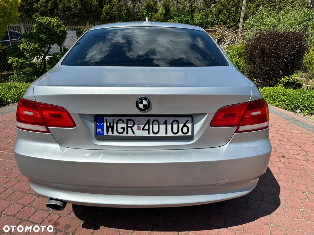 BMW Seria 3 320d - 6