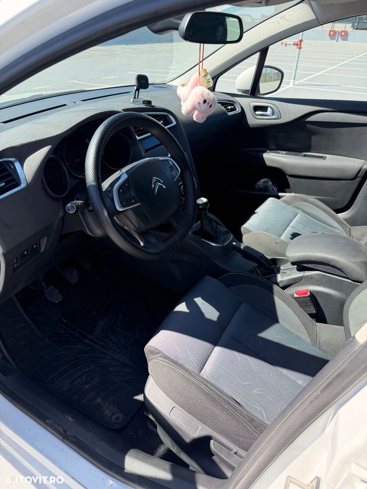 Citroën C4 1.6 HDI 16V X - 8