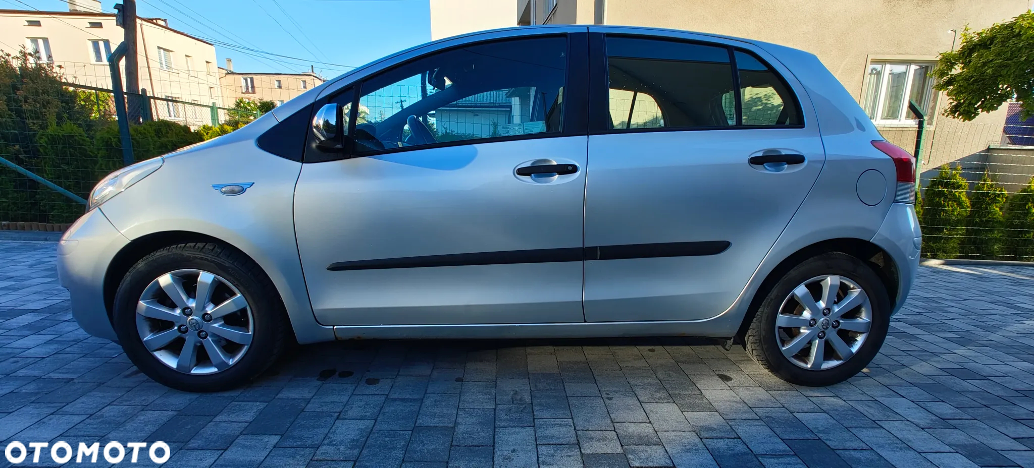 Toyota Yaris 1.33 Luna - 4