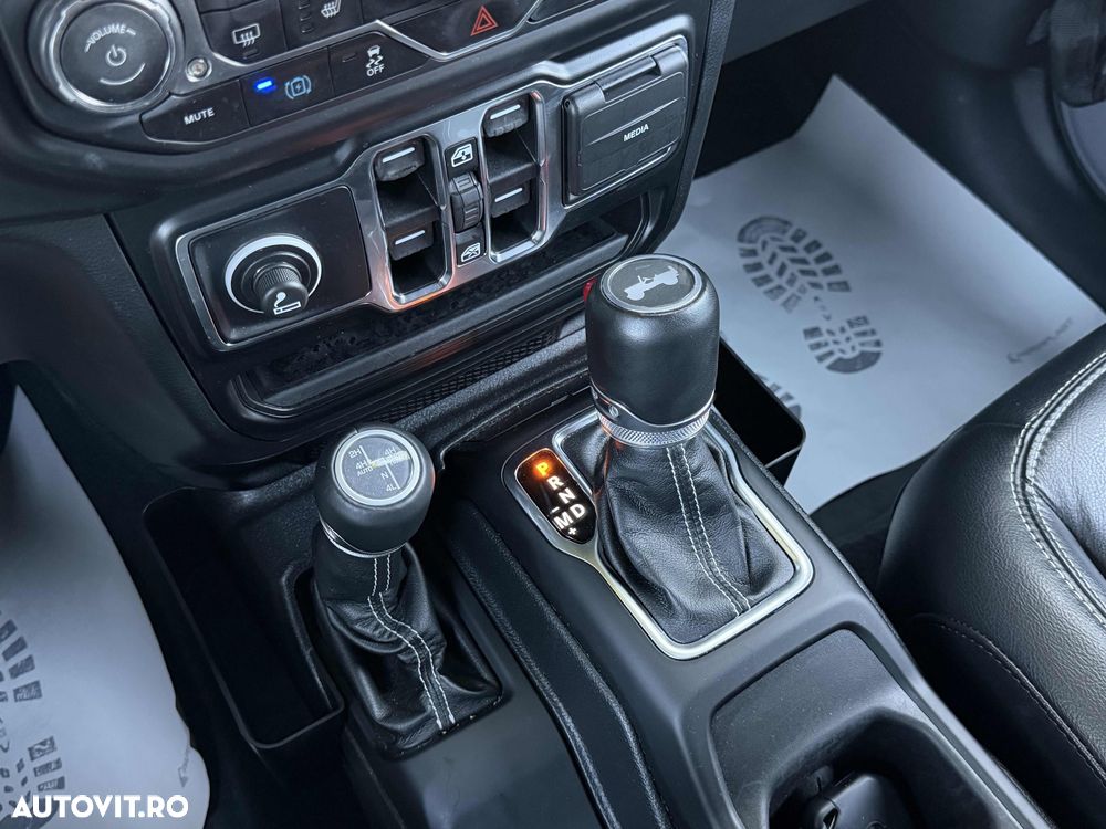 Jeep Wrangler 2.0 4xe AT8 PHEV Sahara - 23