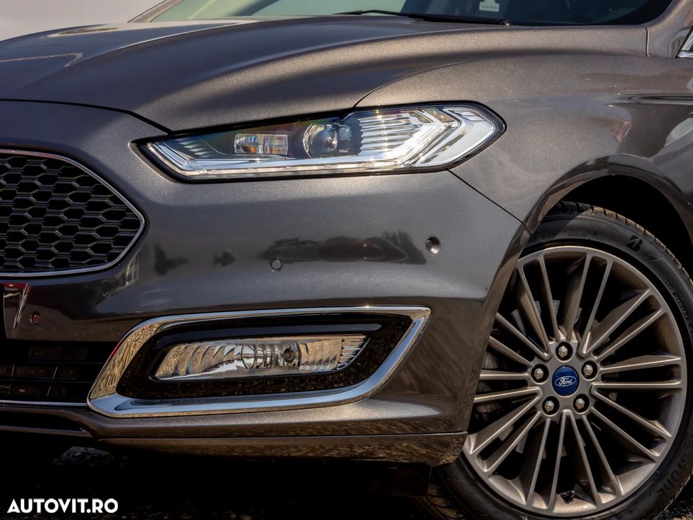 Ford Mondeo Vignale 2.0 Hybrid - 11