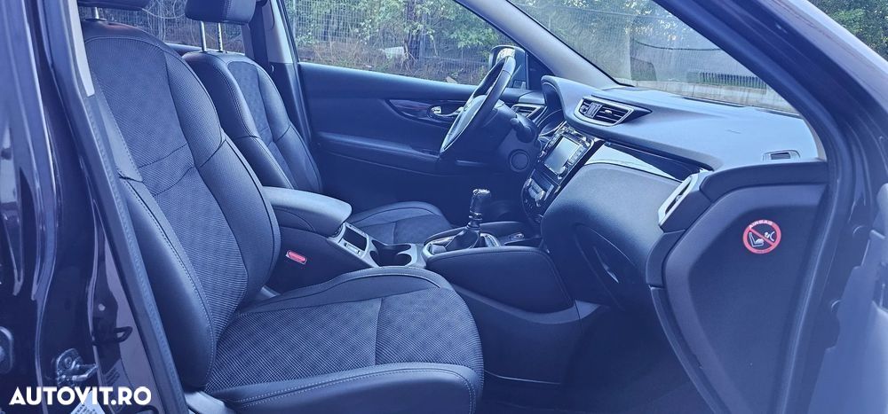 Nissan Qashqai 1.6 DIG-T TEKNA - 28