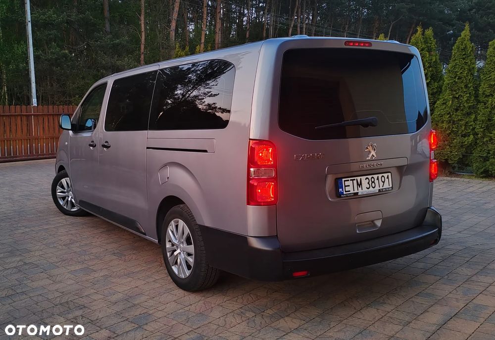 Peugeot Traveller 1.5 BlueHDi Long Business - 11