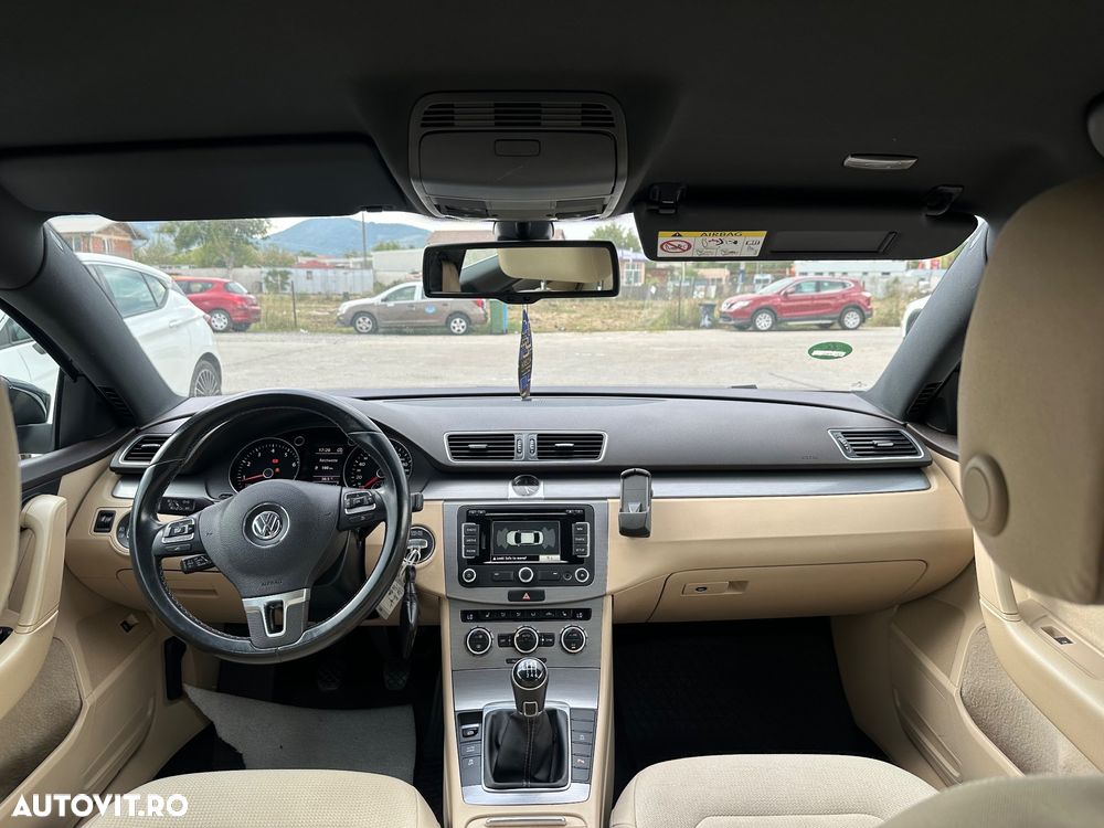 Volkswagen Passat - 7