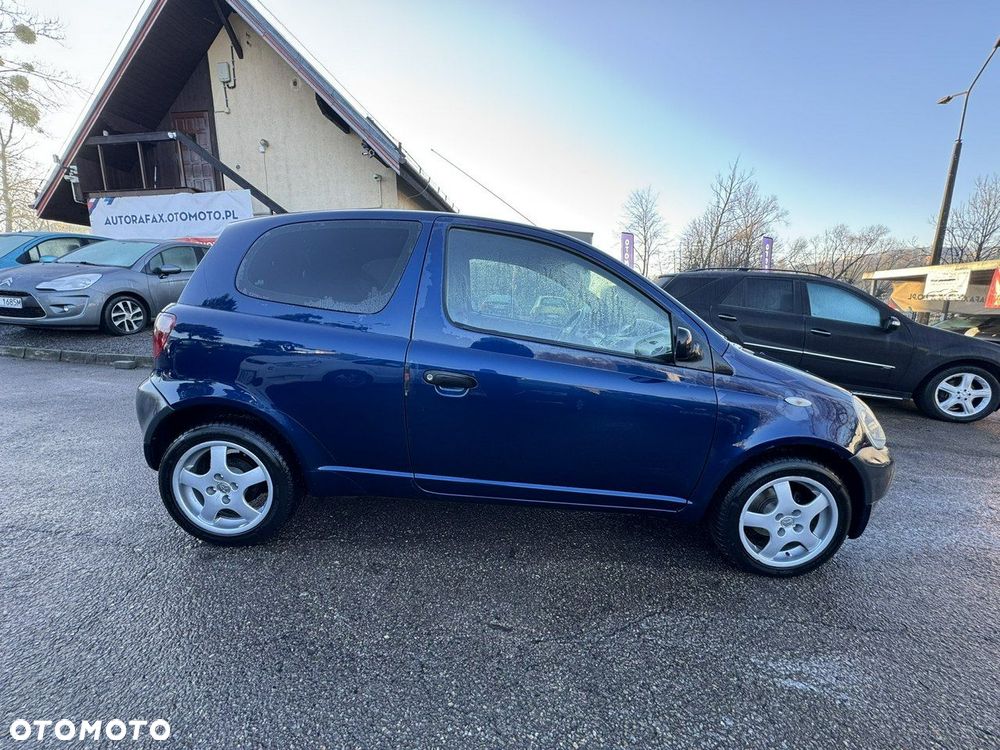 Toyota Yaris 1.0 Base - 6
