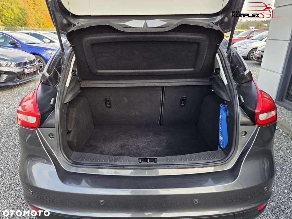 Ford Focus - 11