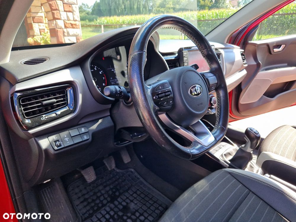 Kia Stonic 1.4 L - 19