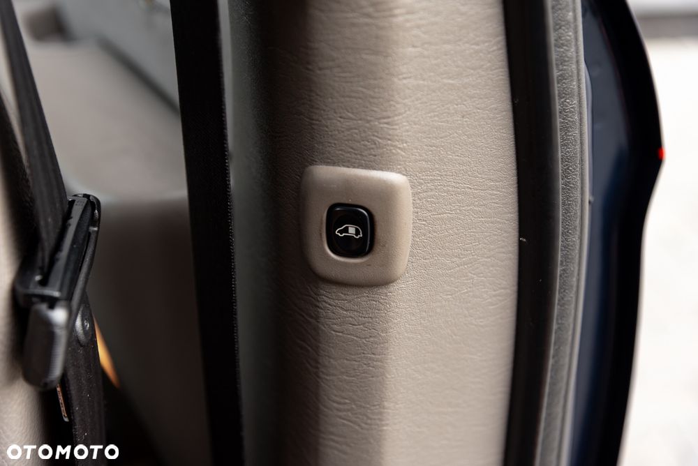 Chrysler Grand Voyager - 29