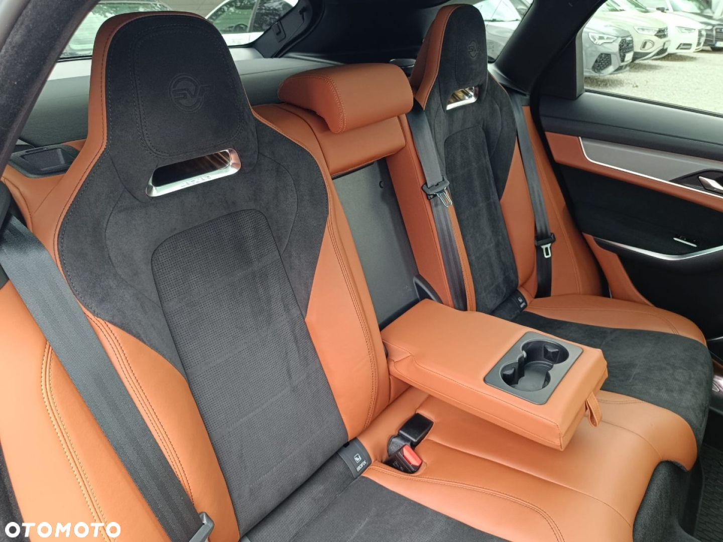 Jaguar F-Pace 5.0 V8 P550 AWD SVR - 36
