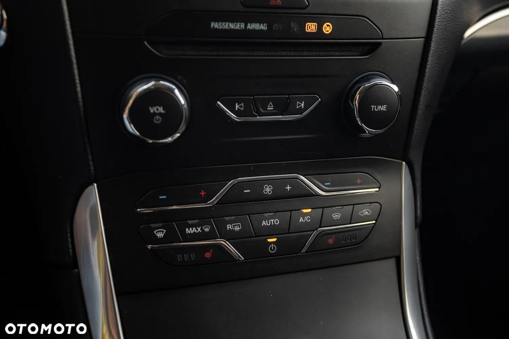 Ford S-Max 2.0 EcoBlue TITANIUM - 25