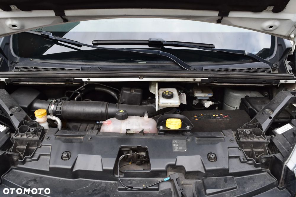 Renault Trafic - 10