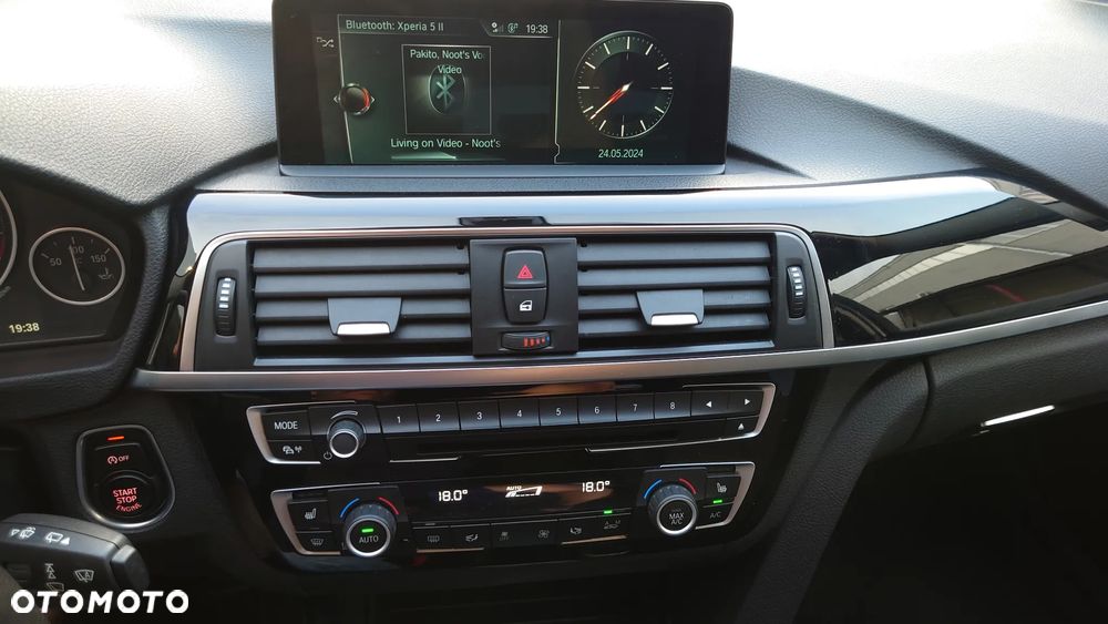 BMW Seria 3 330d Sport Line - 25
