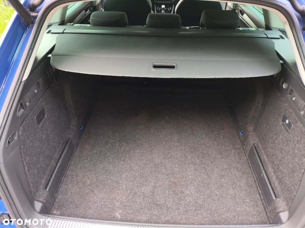 Skoda Superb 2.0 TDI SCR Ambition - 19