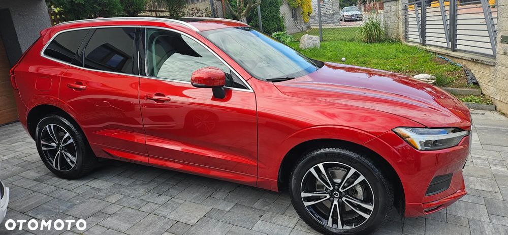Volvo XC 60 T5 AWD Momentum - 1