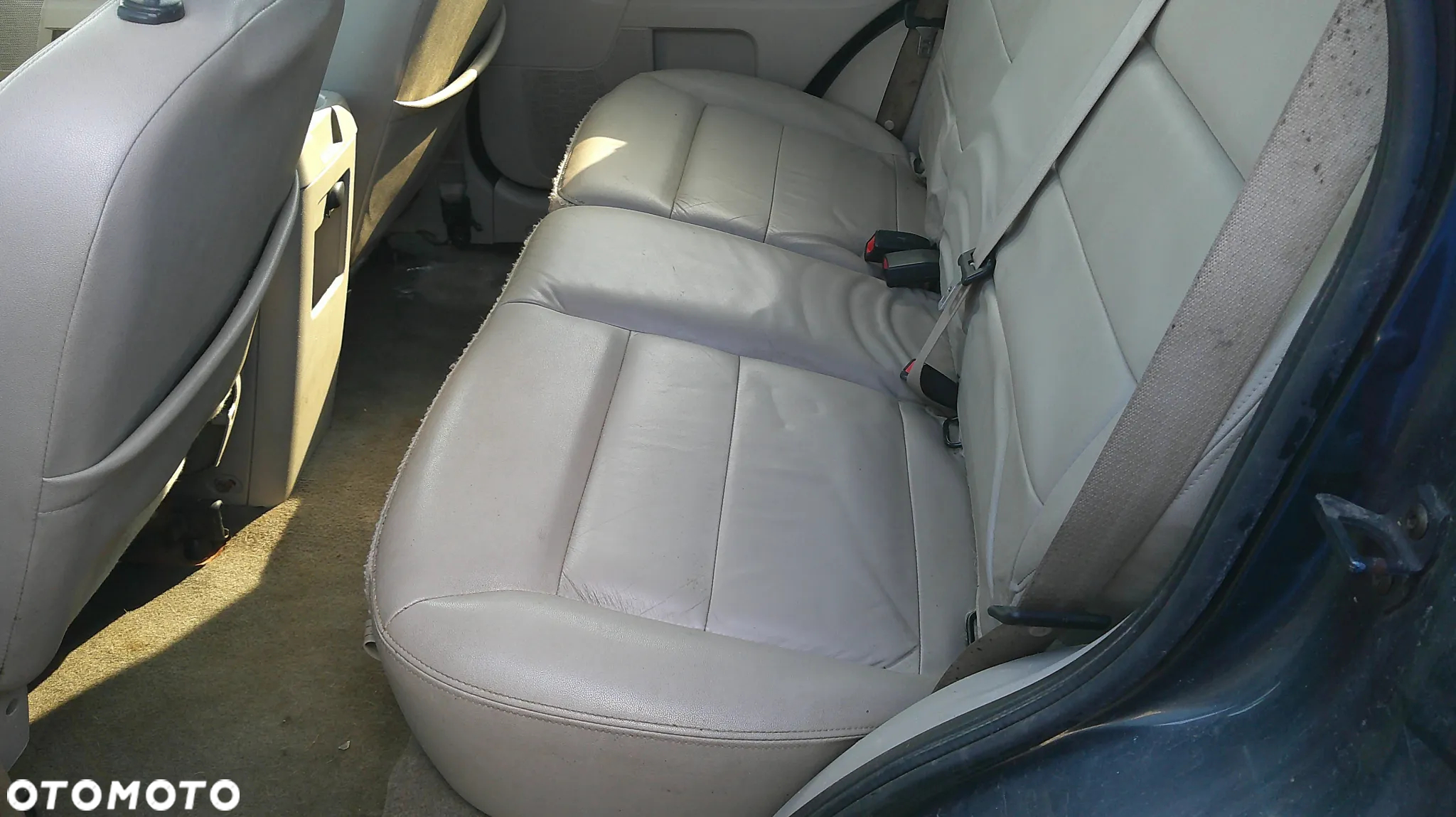 KANAPA FOTELE BOCZI Ford Escape II 2007 r. Wszystkie części - 6