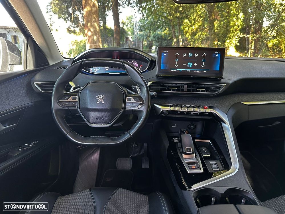 Peugeot 3008 1.5 BlueHDi Allure Pack EAT8 - 19