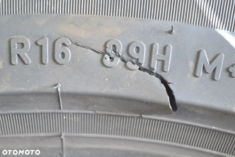 195/60R16 89H PIRELLI CINTURATO WINTER x1szt 2204p - 4