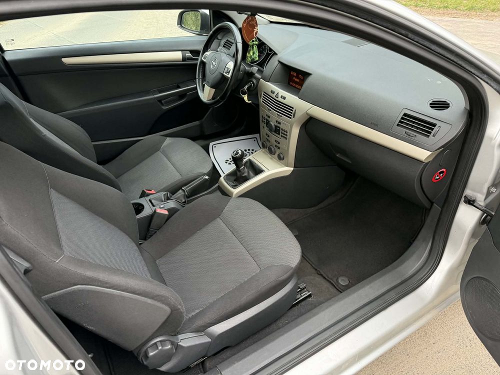 Opel Astra 1.6 Cosmo - 9