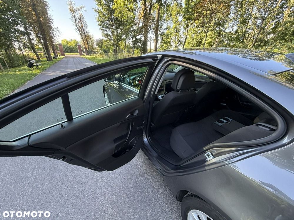 Opel Insignia - 21